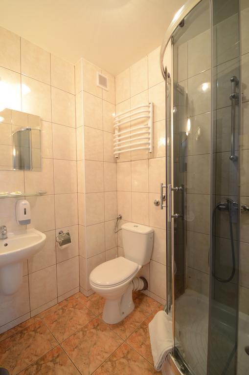 Hotel Pzmot Λούμπλιν Δωμάτιο φωτογραφία
