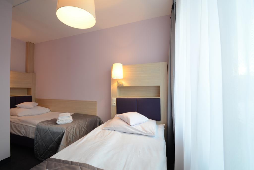 Hotel Pzmot Λούμπλιν Δωμάτιο φωτογραφία