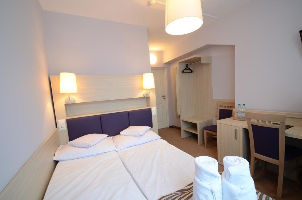 Hotel Pzmot Λούμπλιν Δωμάτιο φωτογραφία